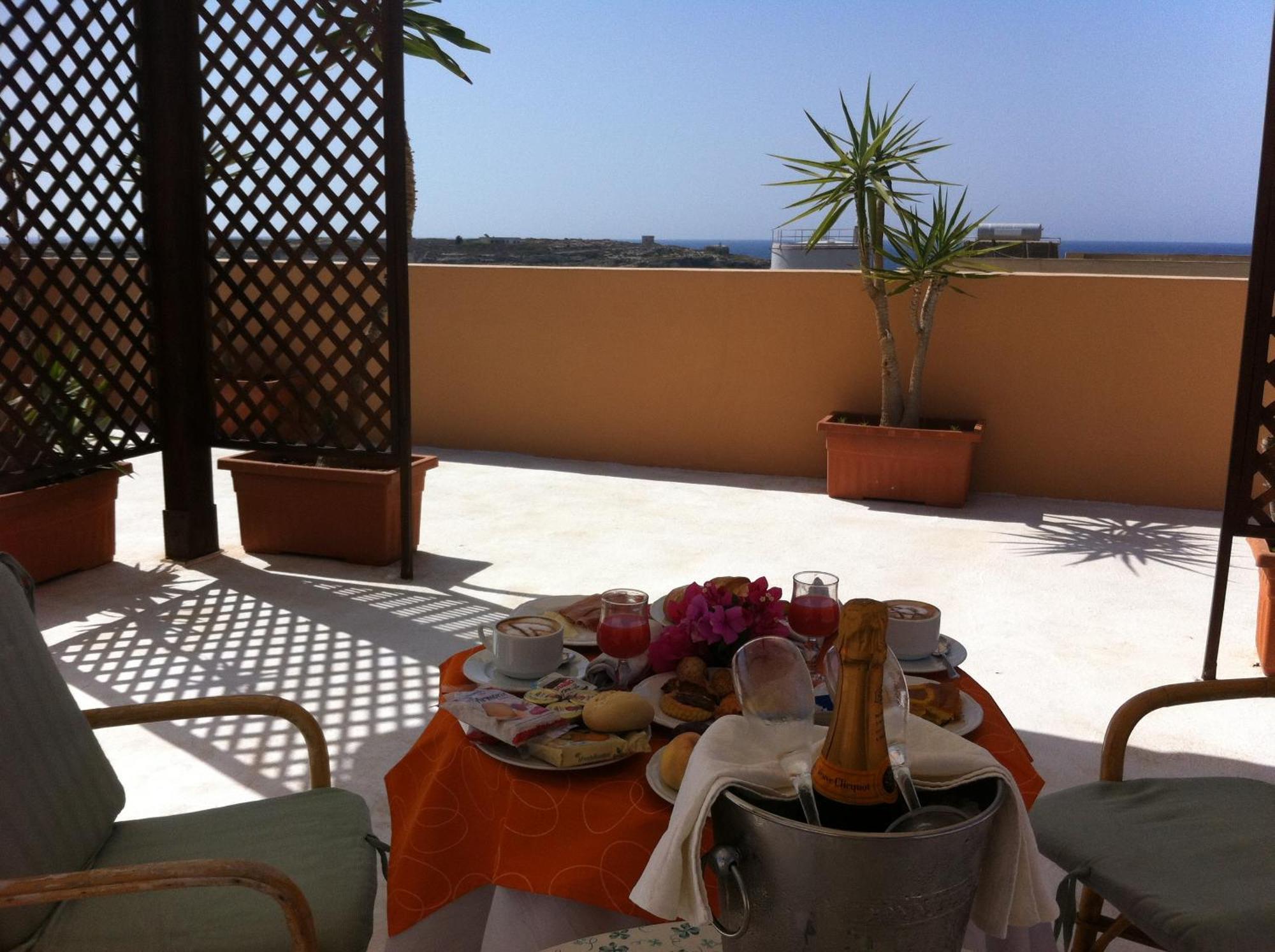 Hotel Medusa Lampedusa Exterior photo